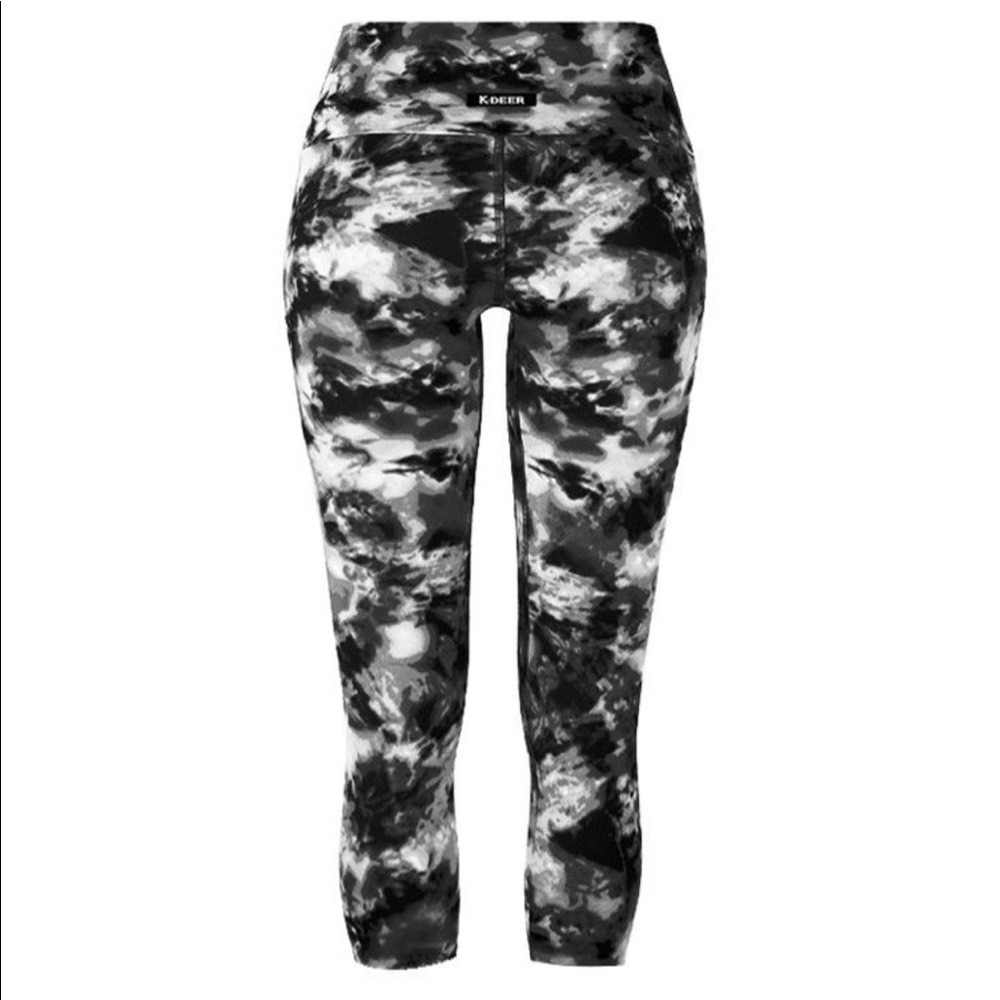 K-Deer Capri in Fierce